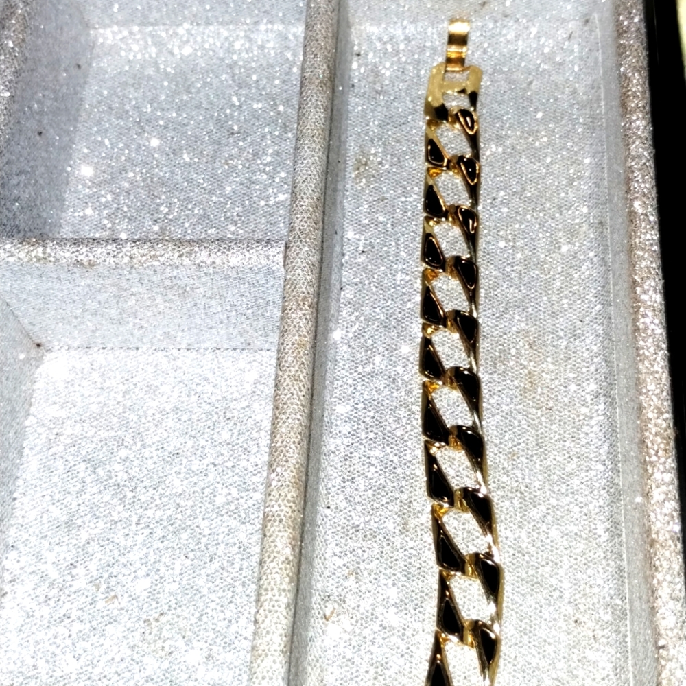 Vintage golden black chain bracelet